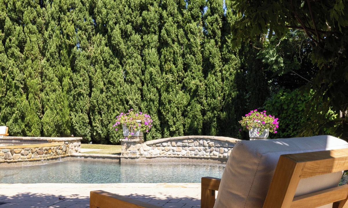 Eucalyptus Hill House | Tranquil Montecito Spanish, minutes to the beach, lower village and hiking