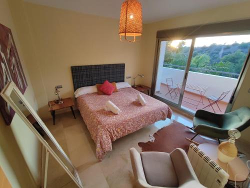 Malaga-Este Bed & Breakfast | Villa Aguilas Club Guest house
