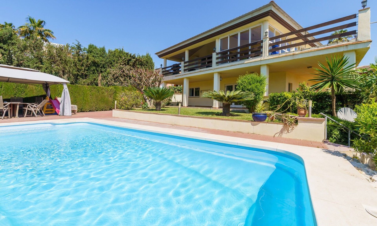 Mijas Villa | Villa "Cerros Del Aguila" with Sea Views, Pool, Garden, and Wi-Fi