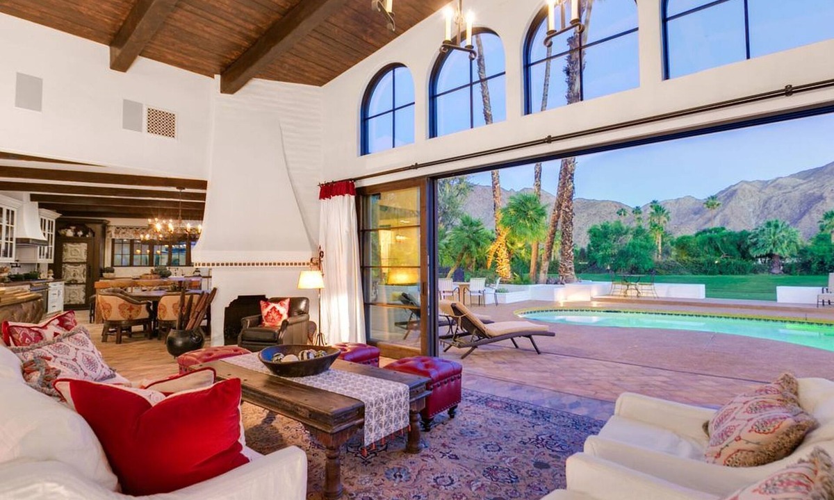 Indian Wells Villa | Villa In Indian Wells With Pet Friendly, Accessibility, Smoking