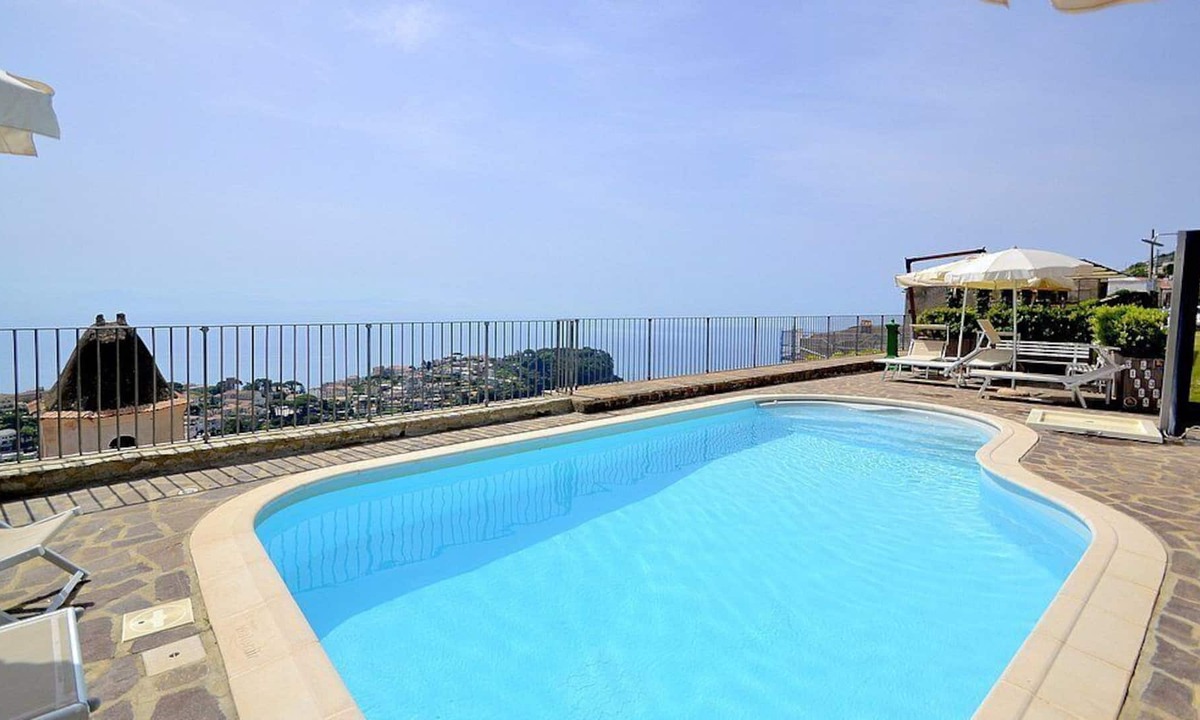 Scala House | Villa Laila C, fully refundable with voucher*: A pleasant and spacious apartment which faces the sun and the sea, with Free WI-FI.