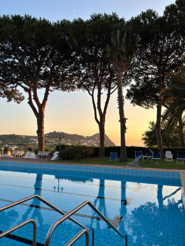 Succhivo Villa | Villa Moma con giardino, tennis e piscina panoramica