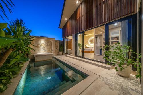 Cemagi Villa | Villa Seabel - AYO 5, Chic 2BR Tropical Getaway in Seseh, Close to Beach
