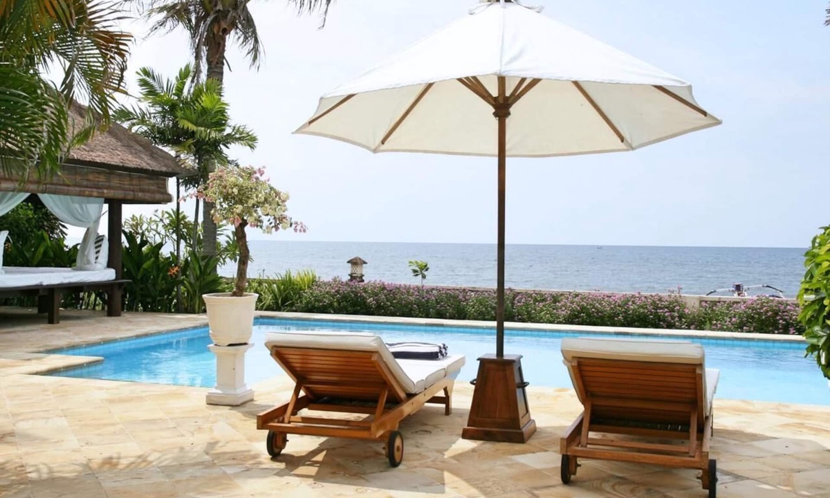 Banjartegehe Villa | Villa Segara Indah, Lovina beach villa with private pool at - maximum 8 pers