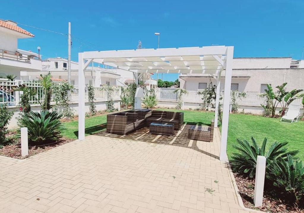 Torre Lapillo Villa | Villa Zizzari A Due Passi Dal Mare