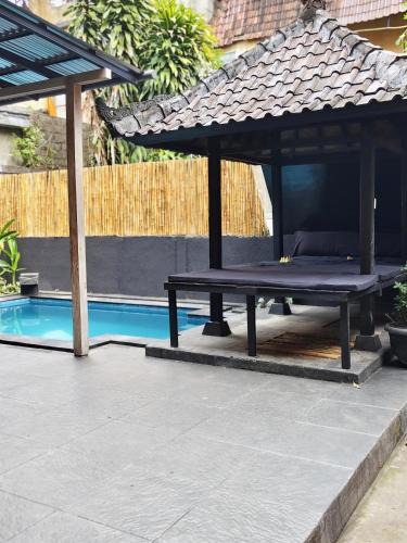 Kartika Plaza Villa | Villas AVEBODI Modern Surf villa Steps to Kuta Beach brand new