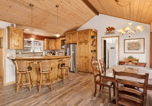 140 m² Cabin ∙ 3 bedrooms ∙ 6 guests