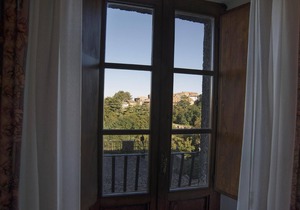 Comfortable accommodation in a castle, swimming pool in Proceno