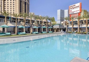 Las Vegas | Pool & Strip Access | Urban Weekend Stay
