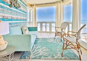 Oceanfront Retreat with Incredible Ocean Views + Amazing Location