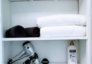 Pet Friendly OB Bungalow - Light-filled & cozy