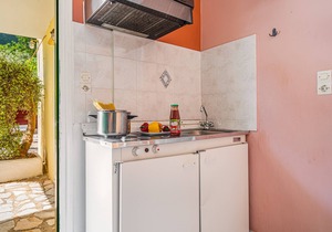 Studio 'Veronis 3' with Sea View, Shared Pool & Wi-Fi in Ithaca