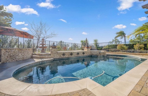 Agua Dulce Villa | ৎ୭The safty paradiseৎ୭H/w Pool Jacuzzi, 4 bedrooms