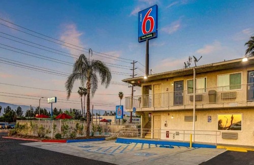 San Bernardino Apartment | 1 Full Bed | ADA/RI Shower