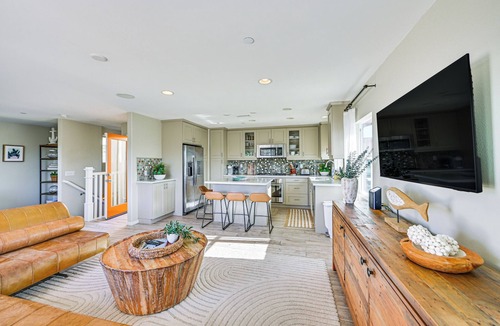 San Clemente House | 1 Mi to Beach! San Clemente Gem w/Rooftop Patios