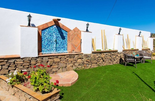 Torrox Villa | 110 m² Villa ∙ 3 bedrooms ∙ 6 guests