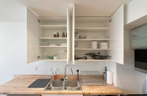 Wilshire Montana Apartment | #14 Sapcious 2BD 2.5 Bath near Montana