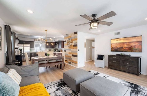 Canyon Country House | 154 Newly Modern Remodeled Home