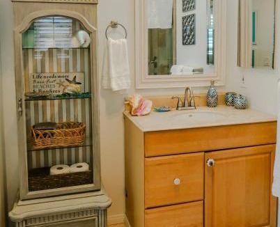 South Mission Beach Villa | 2 Bdr 2 bath luxury home steps away from Mission Beach 5 min from Belmont