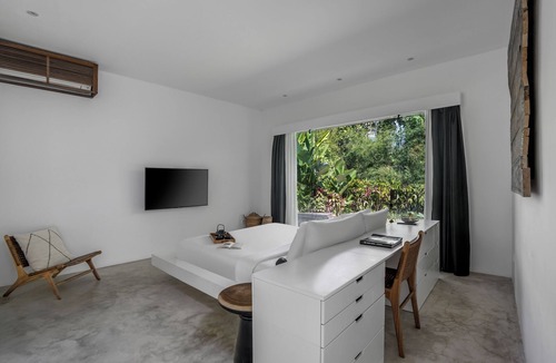 Pejeng Kawan Villa | 2-Bed Villa with Private Pool, Valley View, Child Amenities, and Daily Services