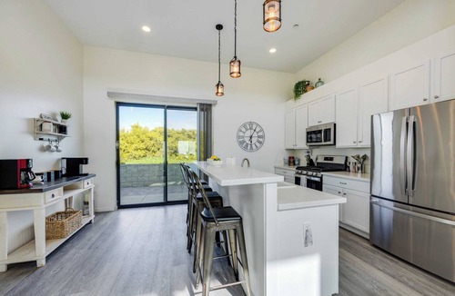 Oceano Cottage | 2 Oceanfront Homes w/Rooftop Deck, Views & Steps to the Sand