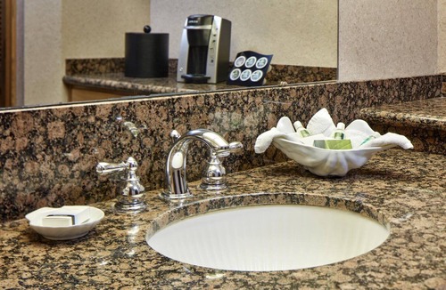 San Simeon Hotel | 2 Queen Beds Room | Oceanfront Resort w/Outdoor Firepits and Pool
