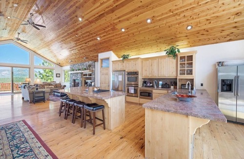 North Upper Truckee House | #20-0594 - 7 bedroom Chiapa Estate W/Indoor Pool Movie Theater High Speed Wifi