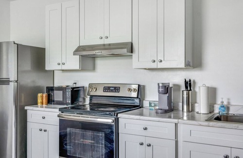 San Bernardino Apartment | 2BDRM ADU | 4min2Hospital | Close To Freeway