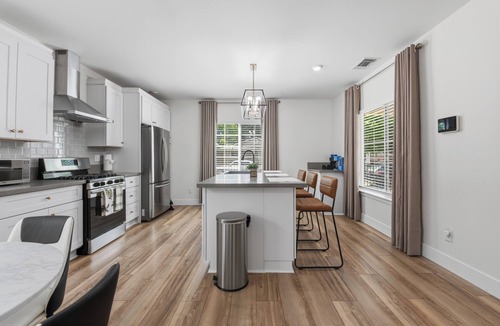 Southeastern Sacramento House | 2BR Near UC Davis – Fast Wi-Fi & Comfortable Stay