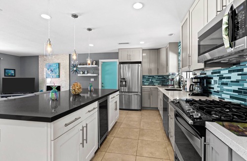 Racquet Club South House | 3 BDR Desert Oasis in the Heart of Palm Springs! Private Pool & Spa, 10 Min to D