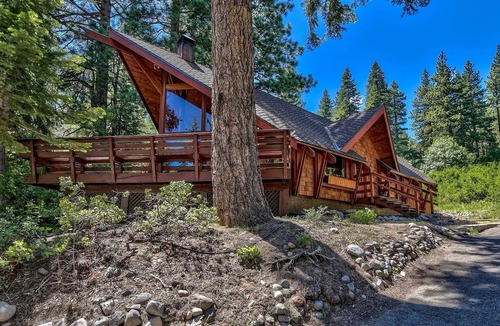 Incline Village House | 3 Bdrm Quintessential Cabin in the Woods On a Creek Sleeps 5