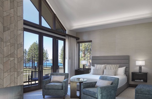Stateline House | 3 Bedroom Villa Suite Lakeview