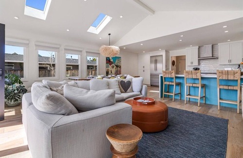 Capitola House | 3868 Emerald House ~ Quiet Street, Walk to Beaches