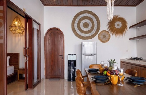Cemagi Villa | 3BR Modern Luxury Villa | Walk to Beach and Cafés