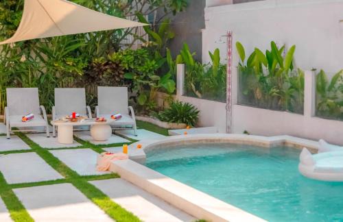 Batu Bolong Villa | 3BR Private Villa Canggu 5min ride To Beach Finns