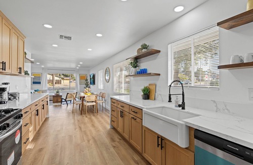 Redlands House | 4-bedroom house in fabulous Redlands with Pool & Game Room
