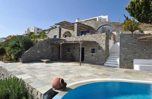 Drios Villa | 4 bedroom luxury villa with pool and amazing sea views