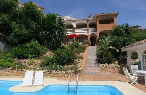 Benalmadena Costa Villa | 4 Bedroom Villa in Benalmadena Pueblo with pool and Magnificent Panoramic views
