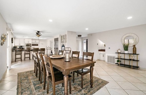 Loomis House | 6 Rooms & 4 Baths - 2.5 Acre Folsom Lake Resort