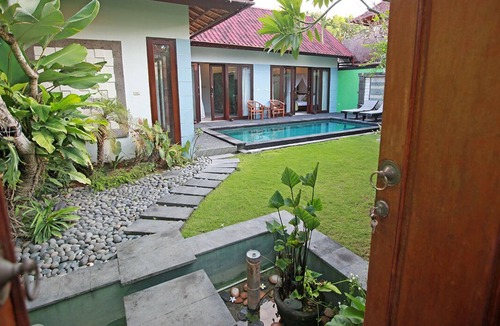 Dyanapura Villa | 7 Bedrooms, 3 Private Villas, 3 Pools, Daily staff service