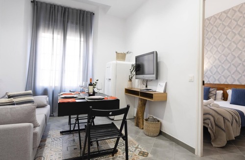 Lagunillas Apartment | 7 Condes 3 2 bedroom apartment by Málaga Planners