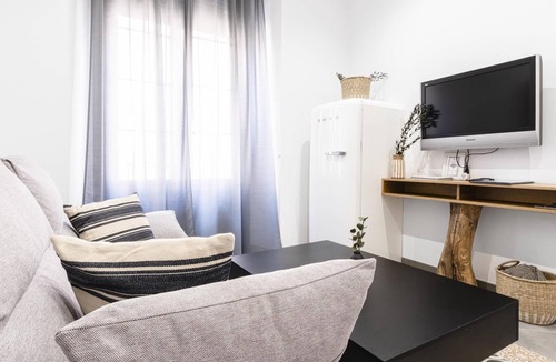 Lagunillas Apartment | 7 Condes 3 2 bedroom apartment by Málaga Planners