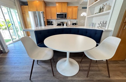 South Mission Beach House | 70 steps to surf! A+ location! A+ Patio! A+ parking!