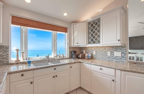 Leucadia Villa | 75' Ocean Front Villa on 1/3 Acre * 10ksf Outdoor Space * A/C