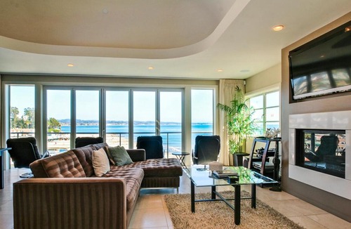 Capitola House | A Luxury Oceanside Dream Beach House in Capitola Village *Panoramic Ocean Views*