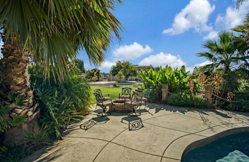 Gilroy House | A Luxury Resort Escape w/in minutes of wineries, hiking trails and attractions