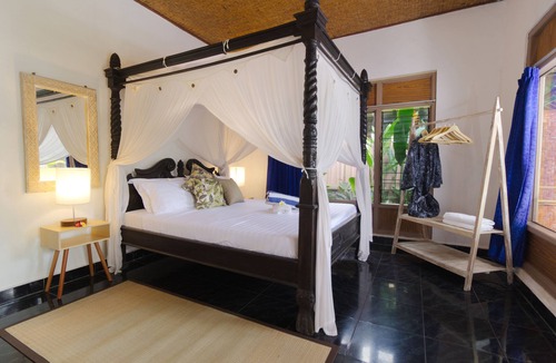 Ubud City-Centre Cabin | a traditional old-style Balinese homestay in the centre of Ubud