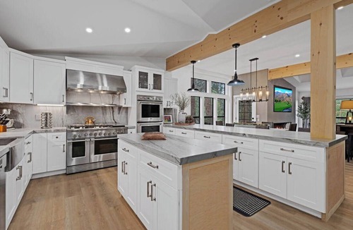 Idyllwild Cabin | Absolute best location plus; Luxurious just remodeled ranch style vacation home located .03 mile to Idyllwild shops and restaurants. Listen to strawberry creek while soaking in our new 8 person jacuzzi. Completely Remodeled/Gated Modern Mountain H