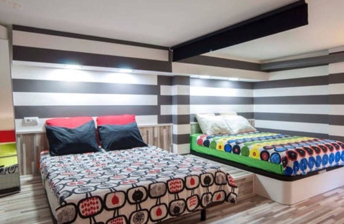 Capuchinos Apartment | Accommodation Groups City center + Loft type + 5 bathrooms + WiFi
