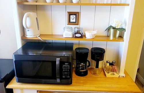 Wyeth Ranch House | Adorable Private house 1 bedroom - FREE parking on premises